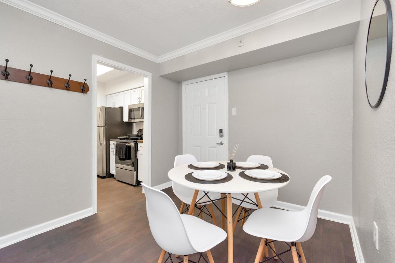 Апартаменты Texas Med Center Luxury Loft Хьюстон Экстерьер фото