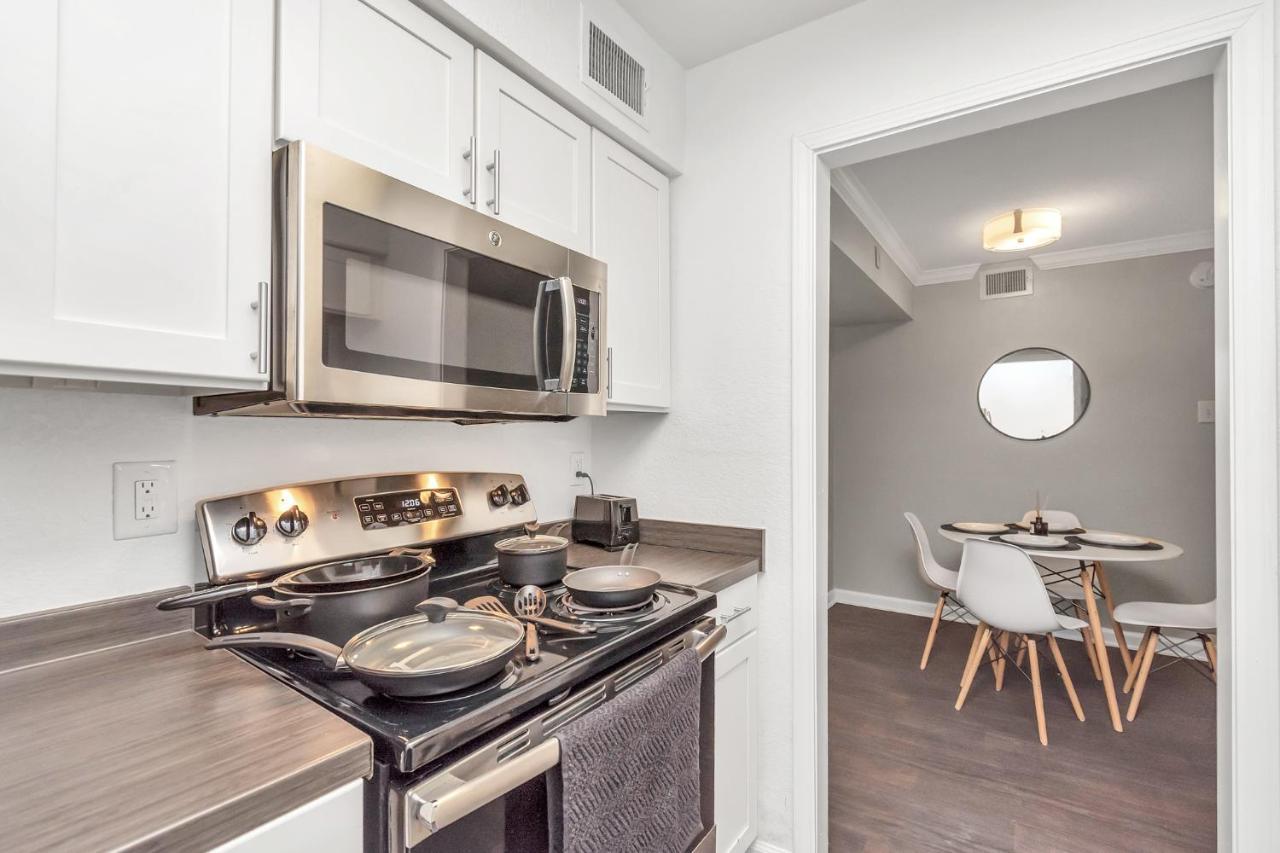 Апартаменты Texas Med Center Luxury Loft Хьюстон Экстерьер фото